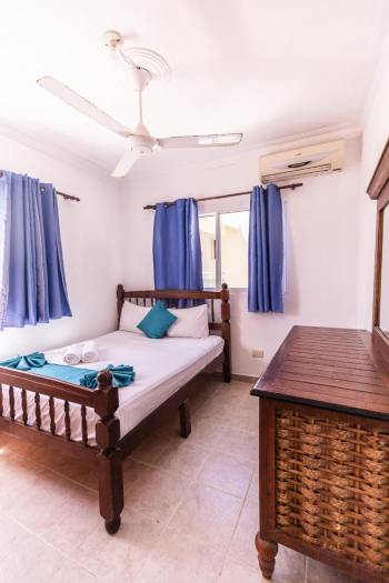 Habitación Doble Estándar con baño compartido9